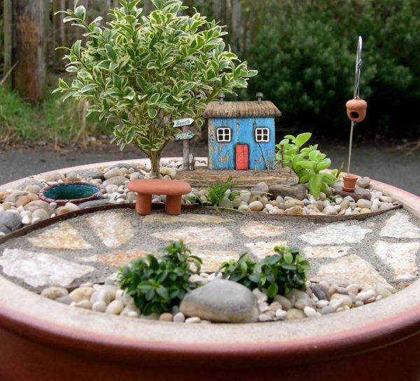 Wood Miniature House - Image 5